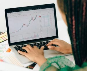 Análisis web: Herramientas y métricas clave para medir el éxito de tus campañas