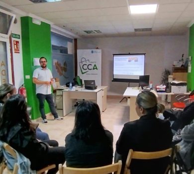 Empresarios de Tomiño fortalecen su estrategia digital con el curso sobre planes de marketing de ADETO y Tu Consultor de Internet